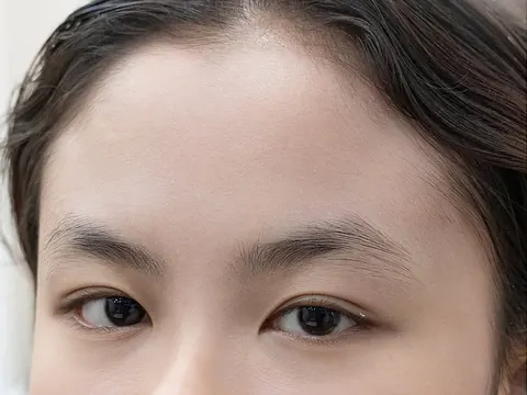 Bước 1: Soi da & nền mày
